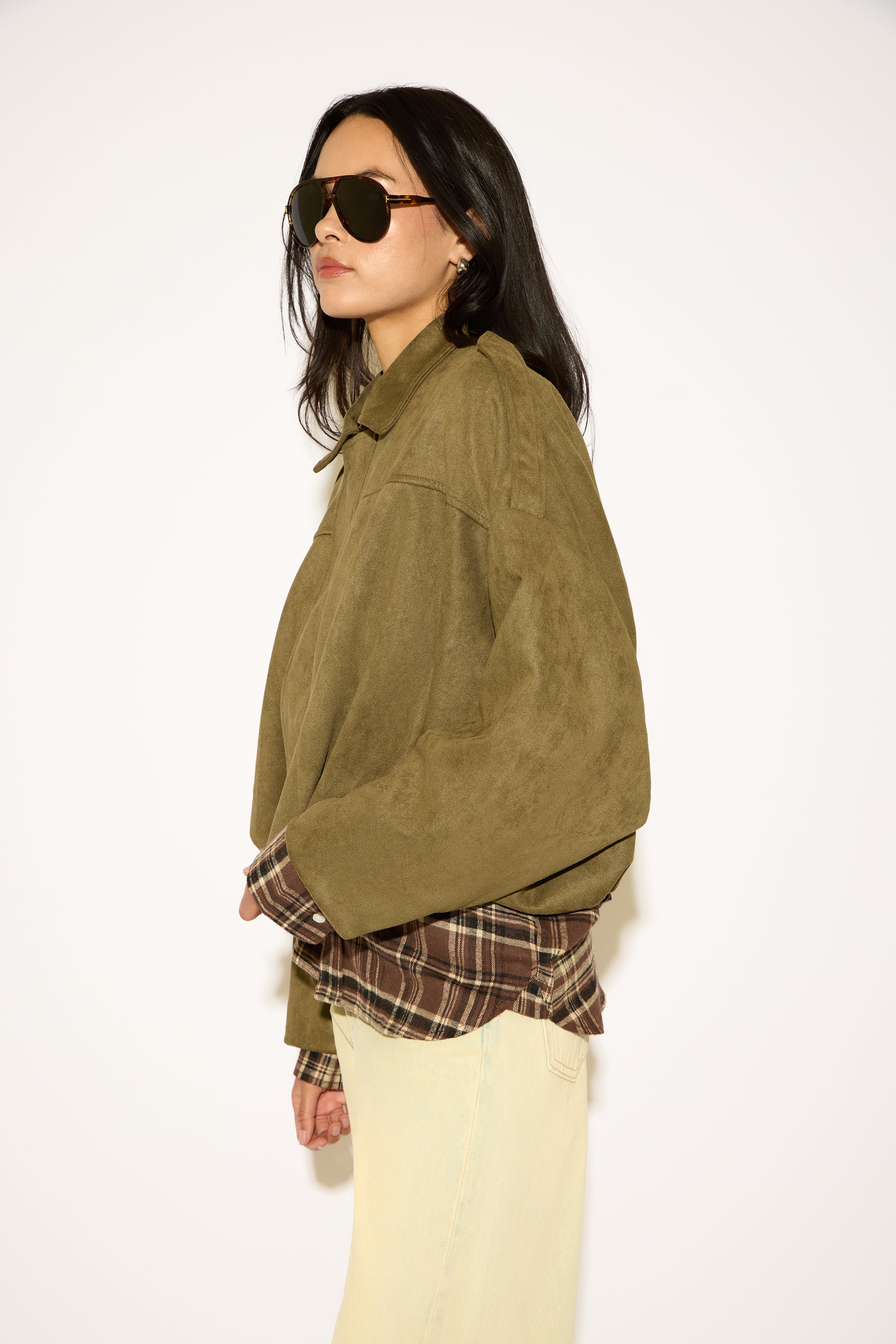 RUCHED BOTTOM VEGAN SUEDE COLLARED JACKET