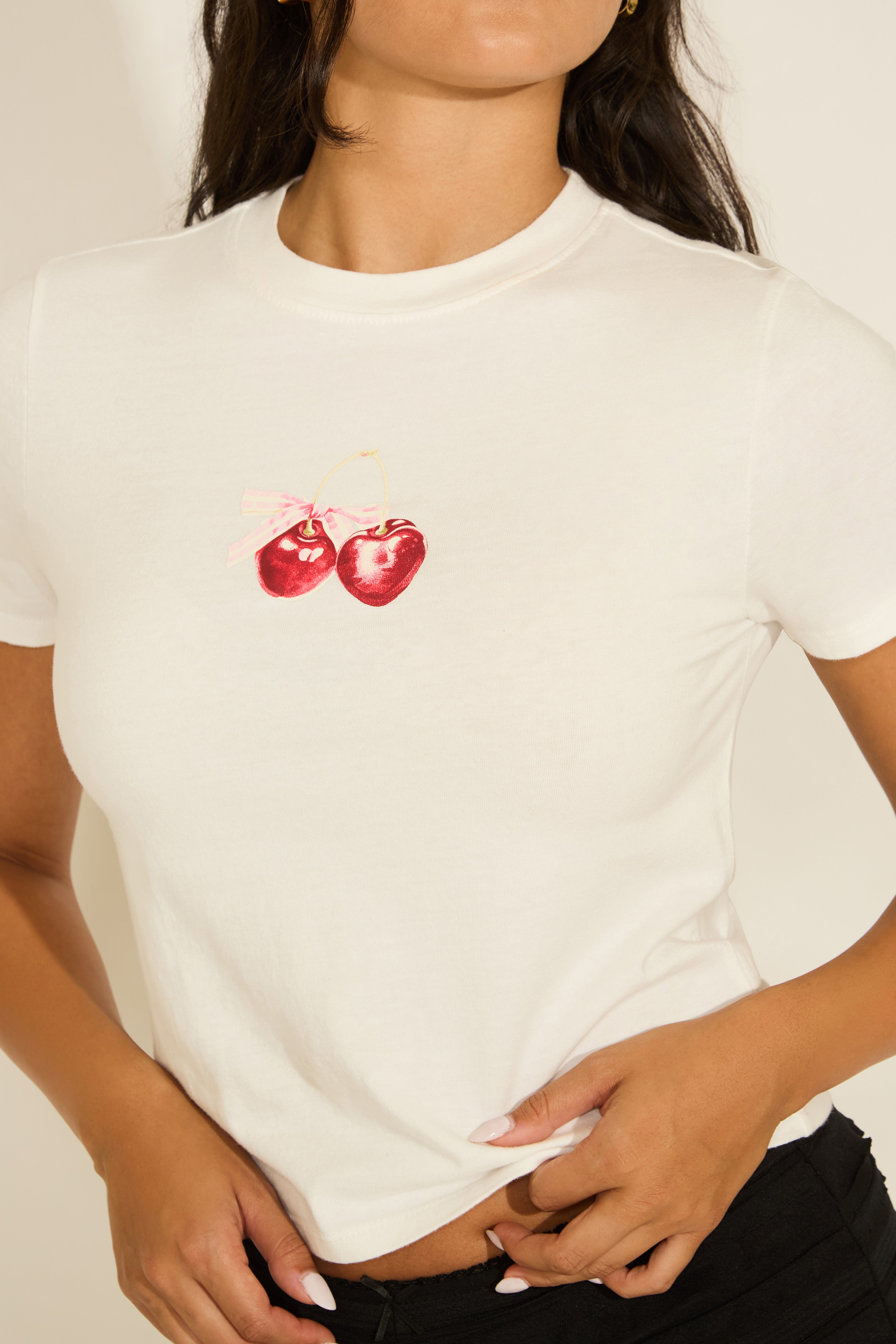 CHERRY WITH BOW PRINT DESIGN CROP T-SHIRT
