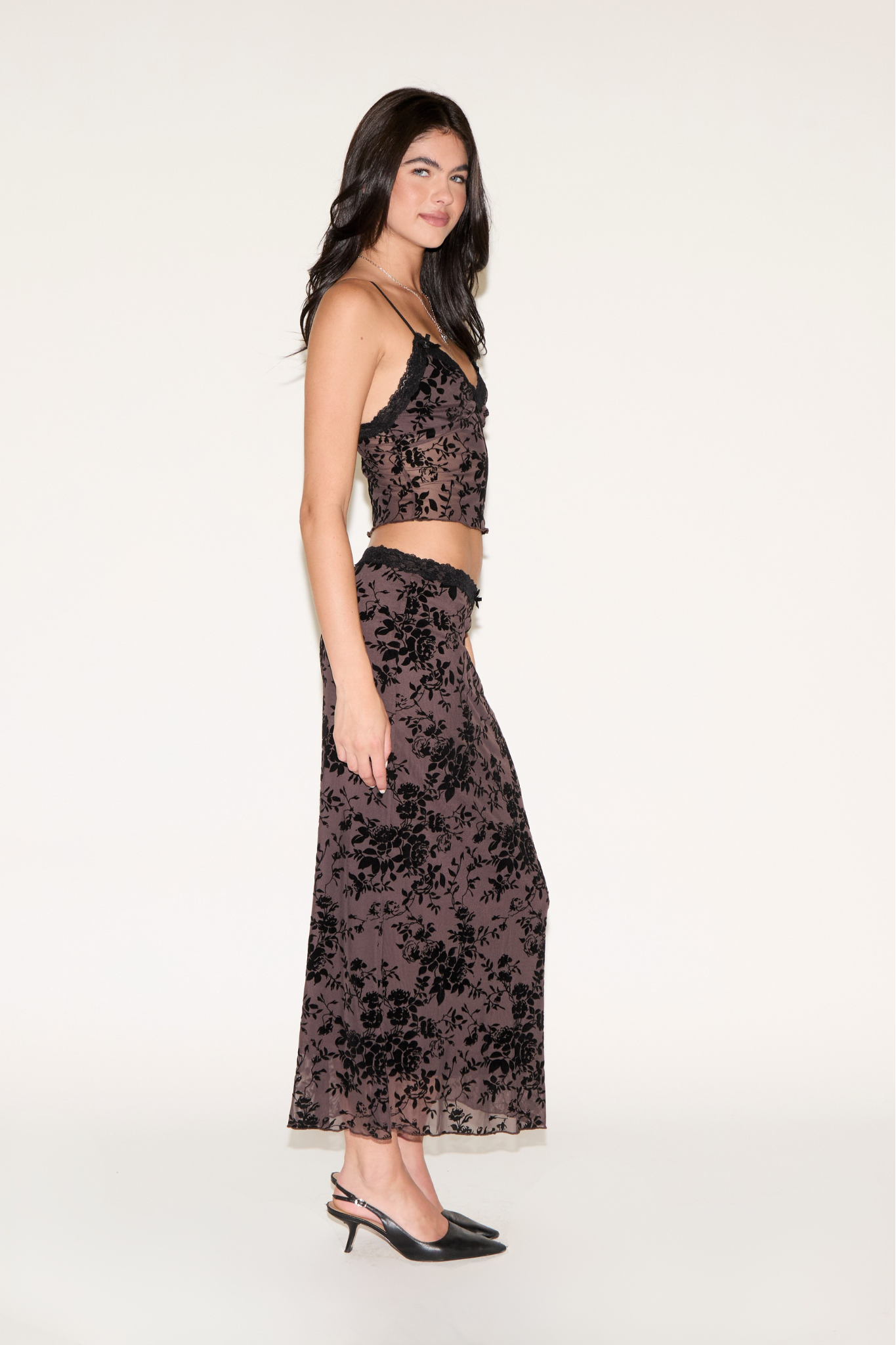 LACE EDGE FLORAL MESH SKIRT
