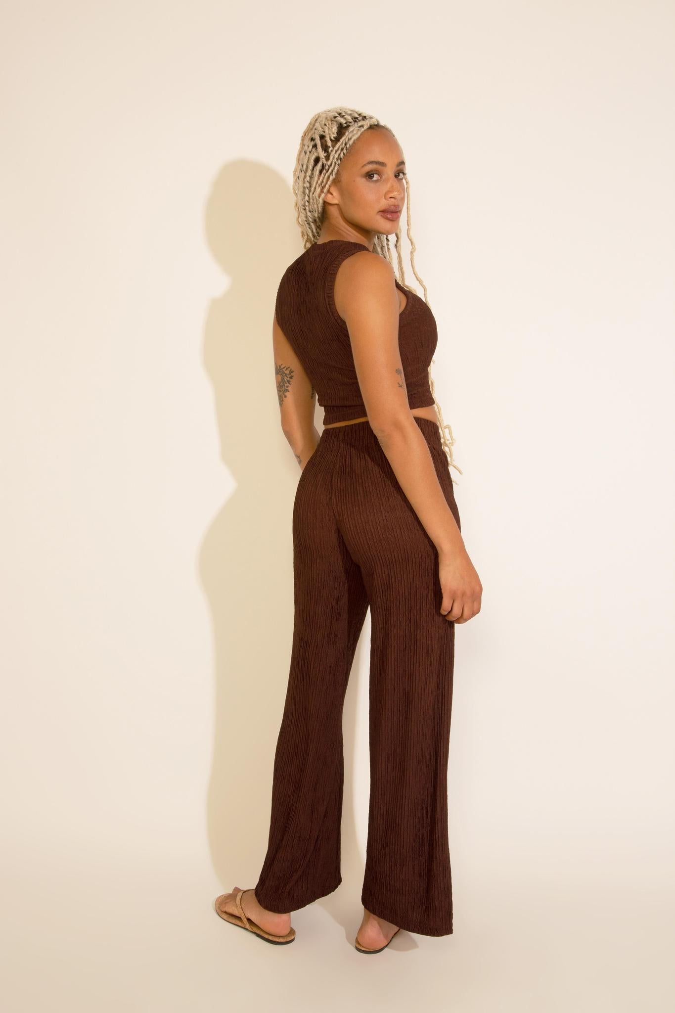 CRINKLE TEXTURED CROP TOP & PANT SET