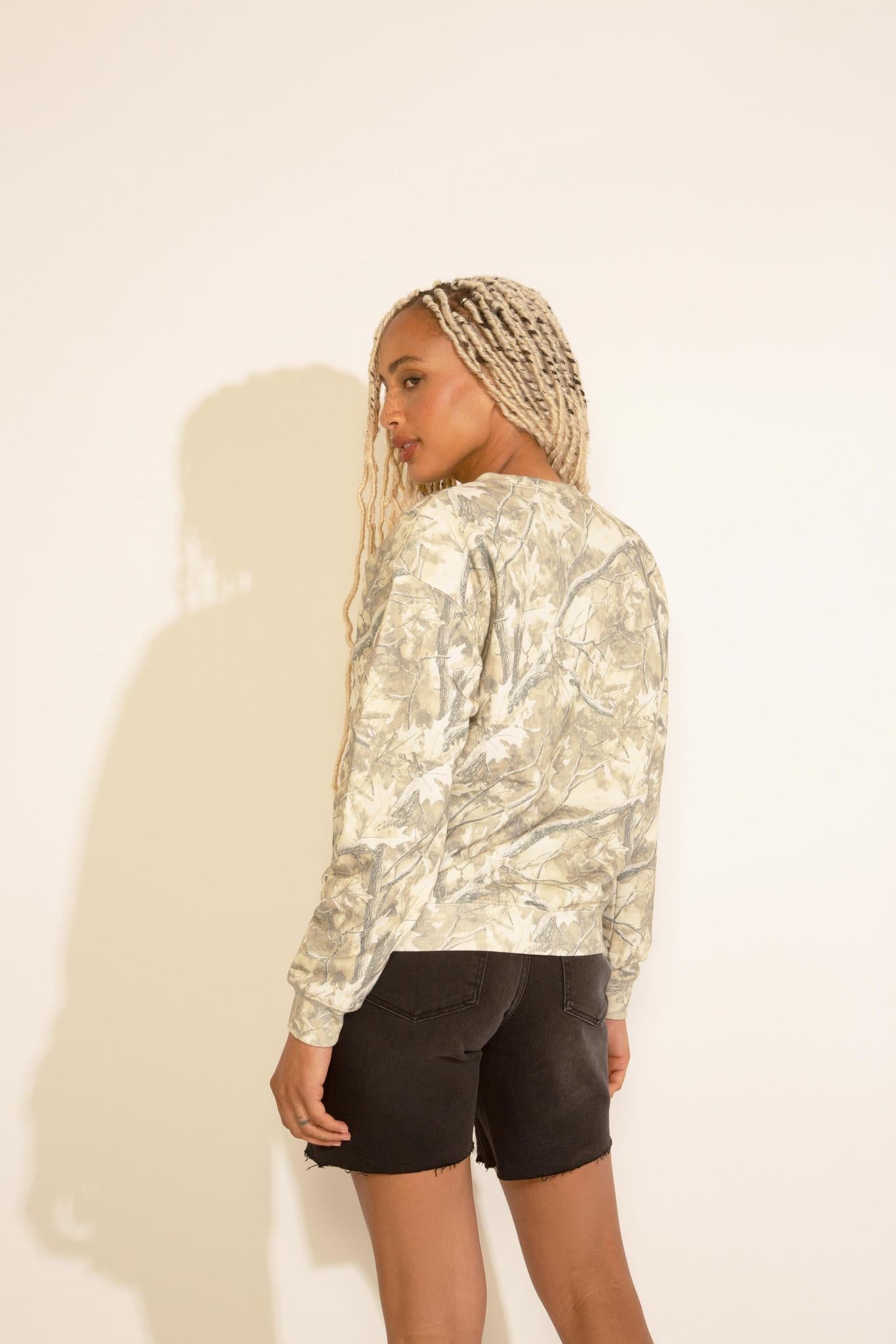 CREW NECK REAL CAMO SWEATSHIRT