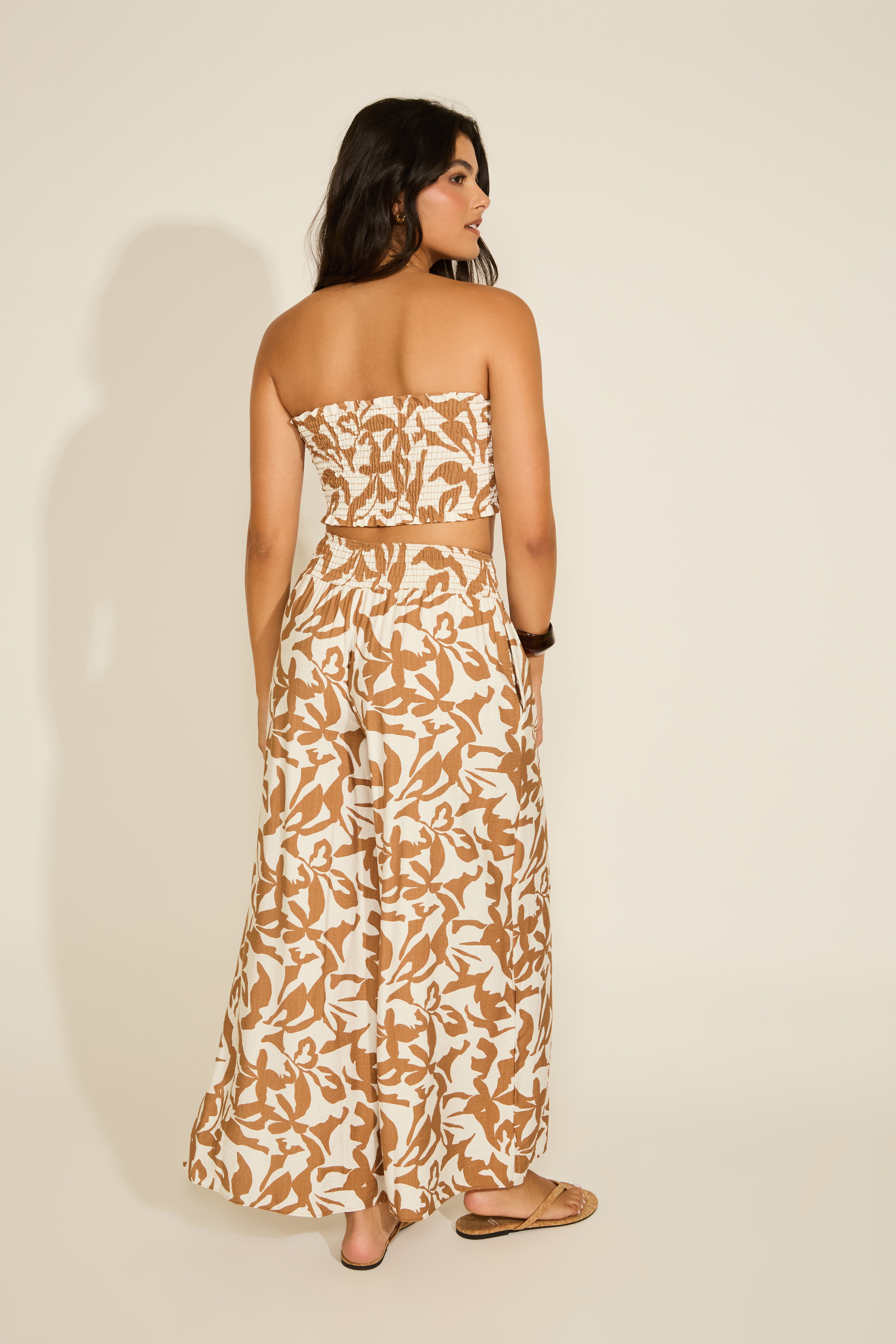 SMOCKED VINE PRINT STRAPLESS BRALETTE TOP