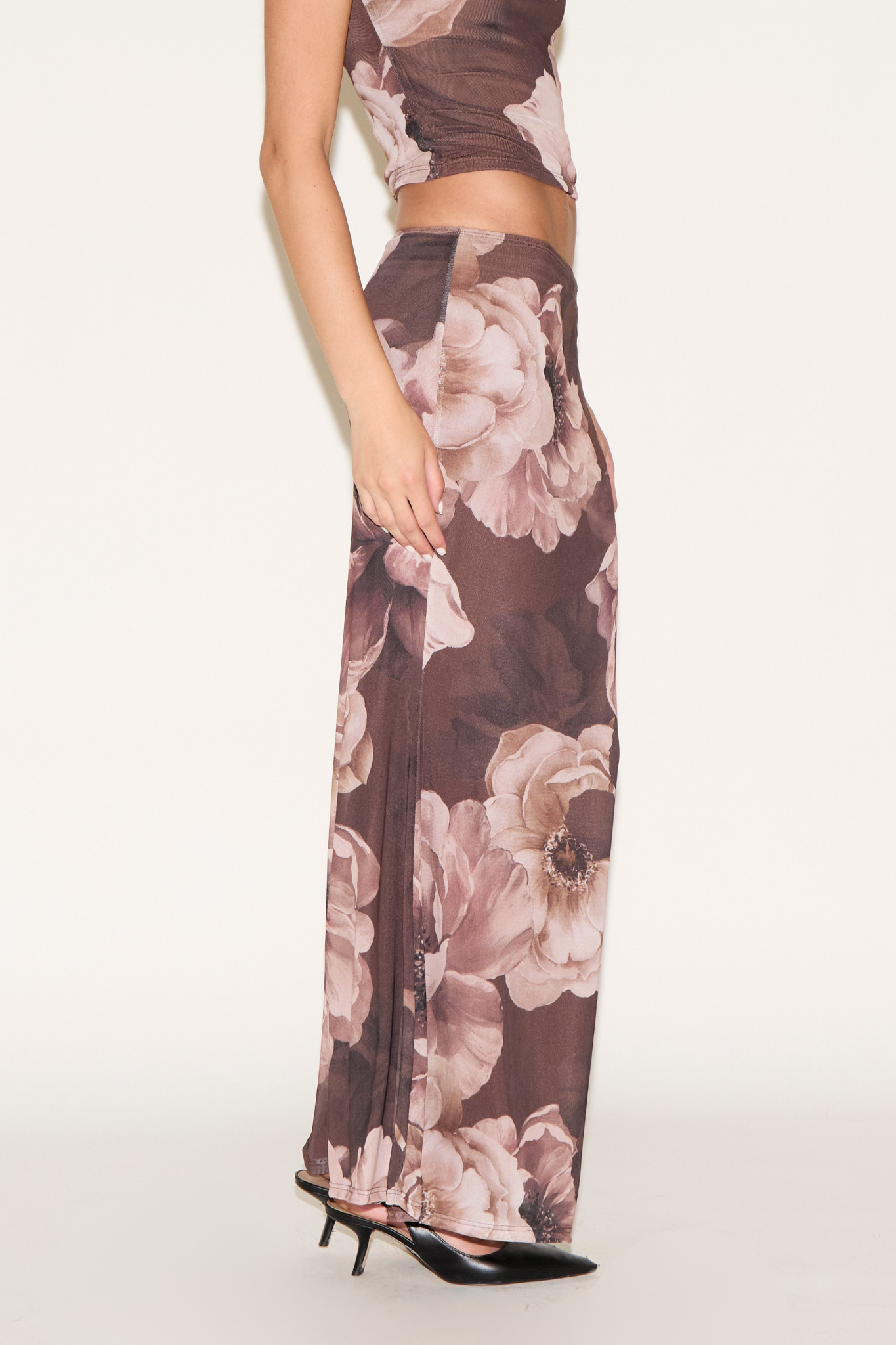 LARGE PEONY PRINT MESH OVERLAY MAXI SKIRT