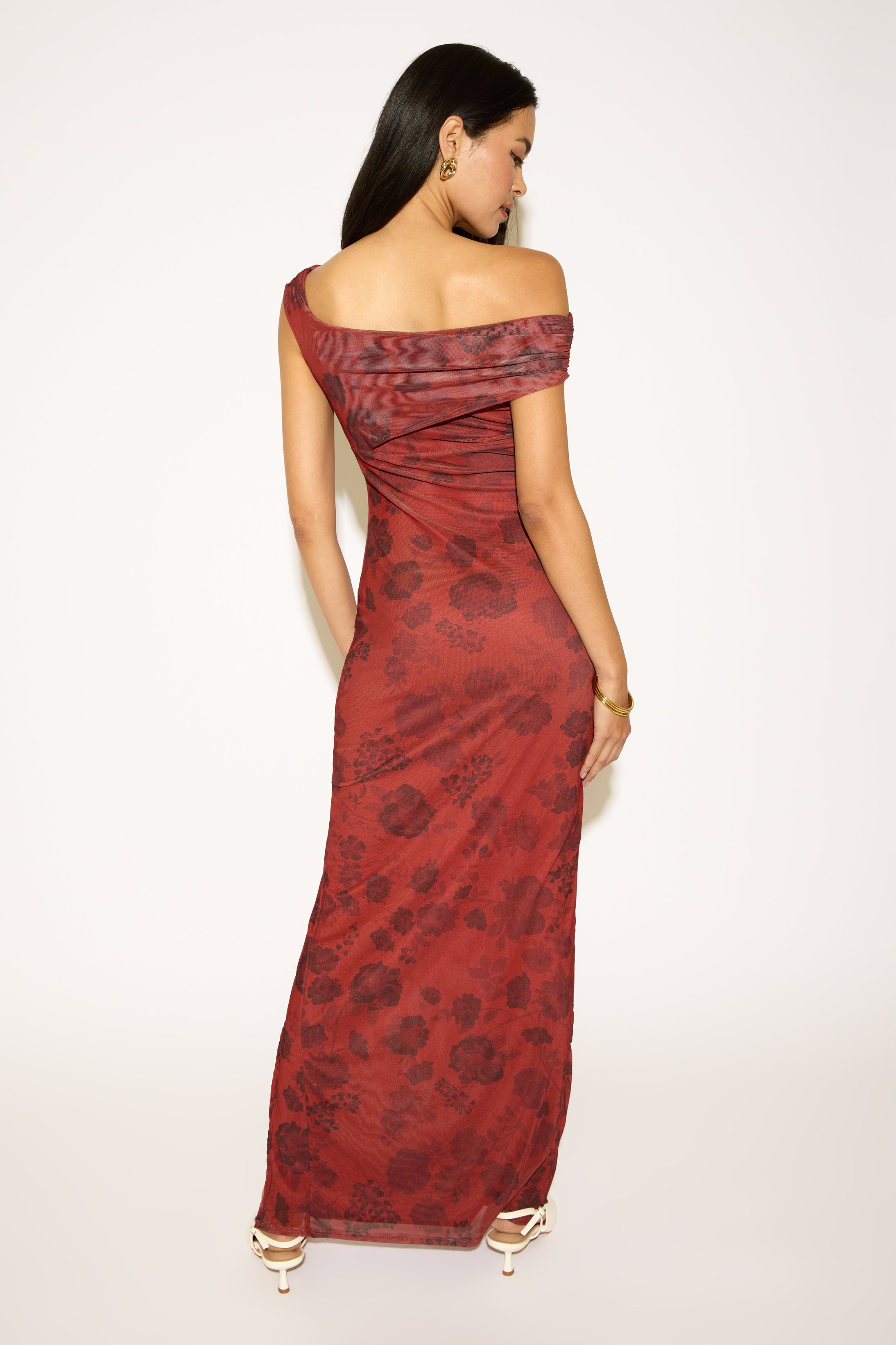 ASYMMETRIC OFF SHOULDER FLORAL MAXI DRESS WITH SLIT