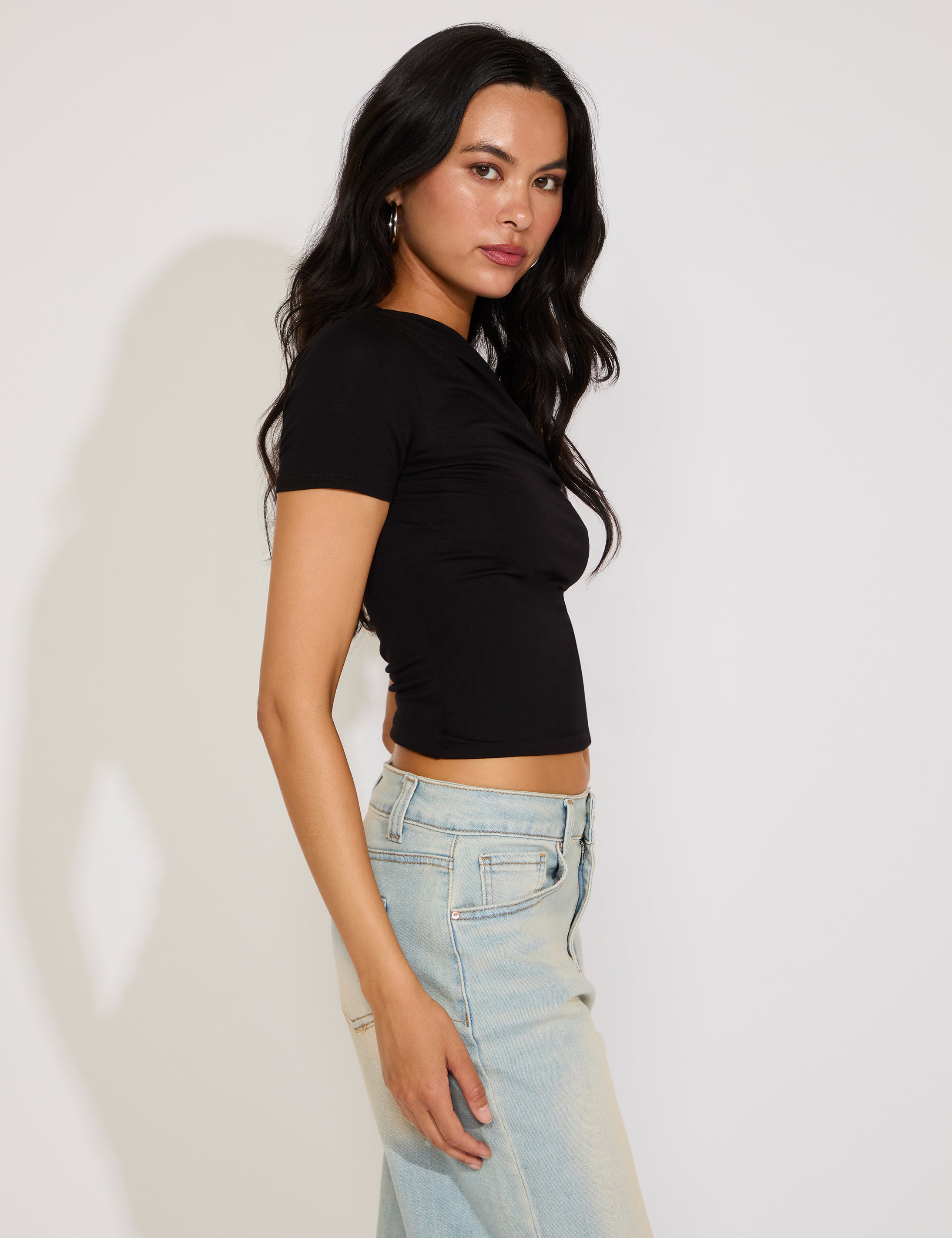 BLACK7919T_856.jpg