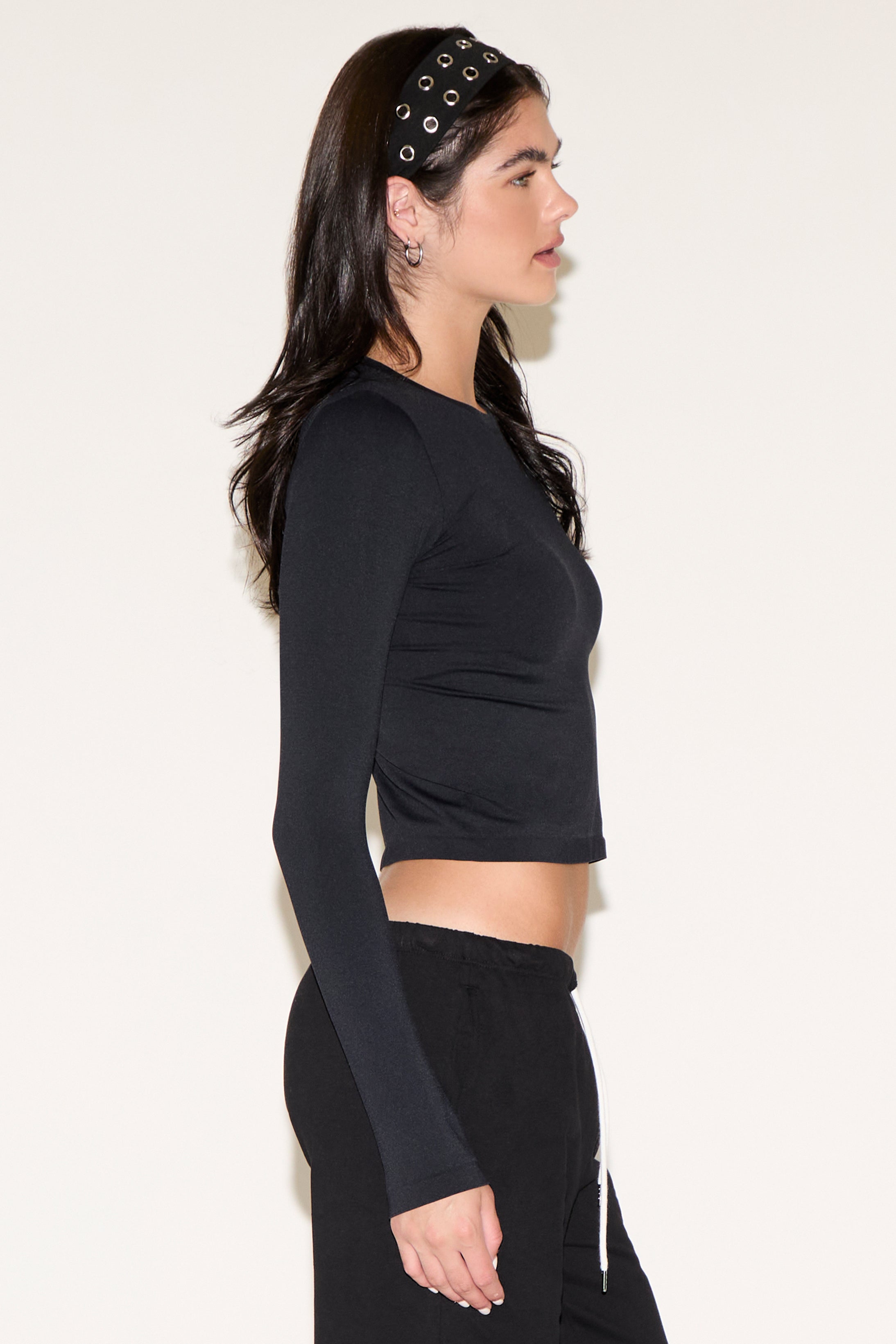ROUND NECK LONG SLEEVE SIMPLE SHIRT