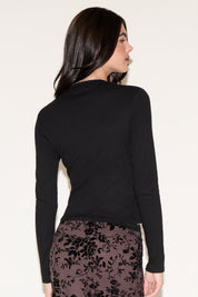LONG SLEEVE SOLID COLOR CREW NECK SHIRT