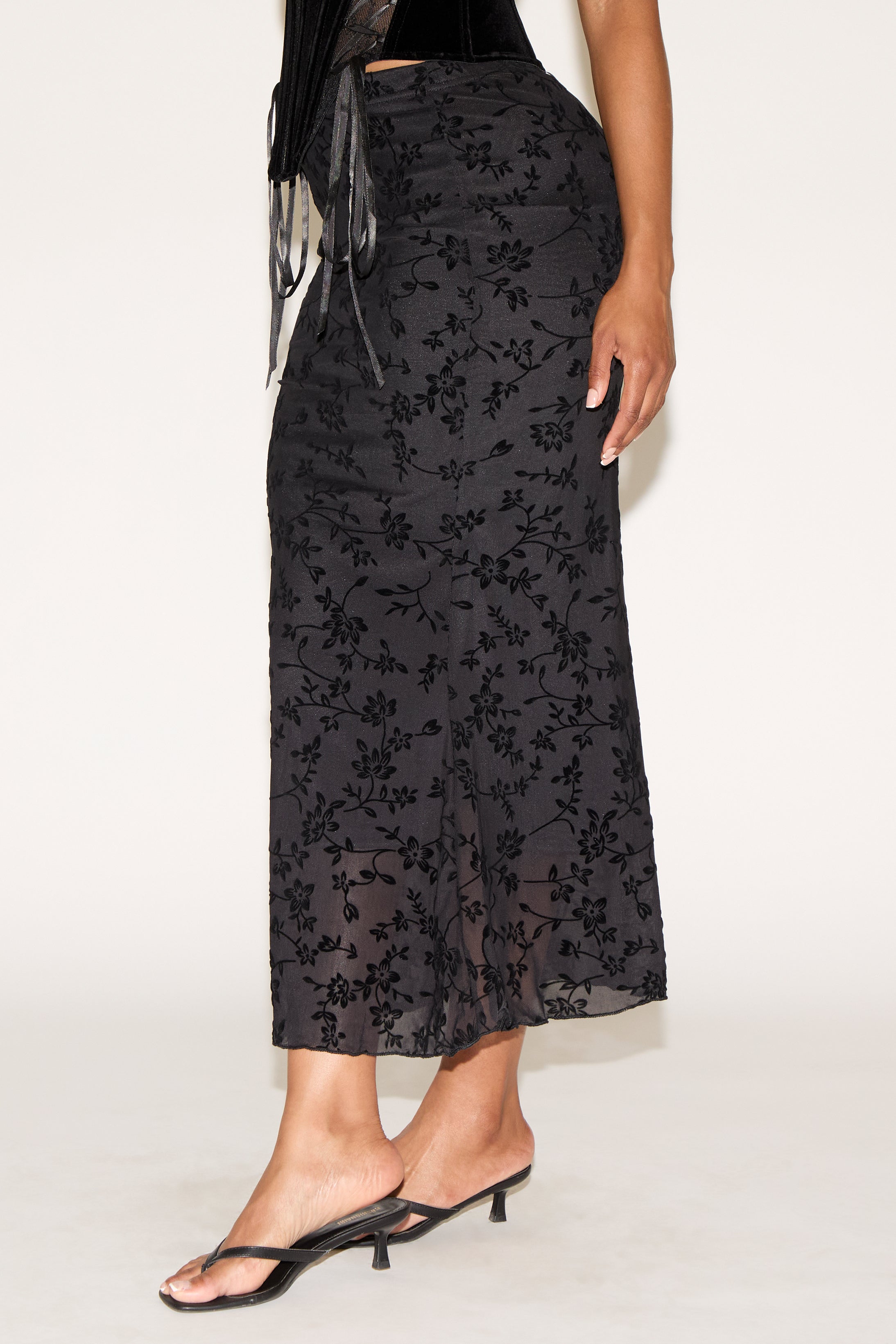 FLORAL BURNOUT OVERLAY MERMAID MAXI SKIRT