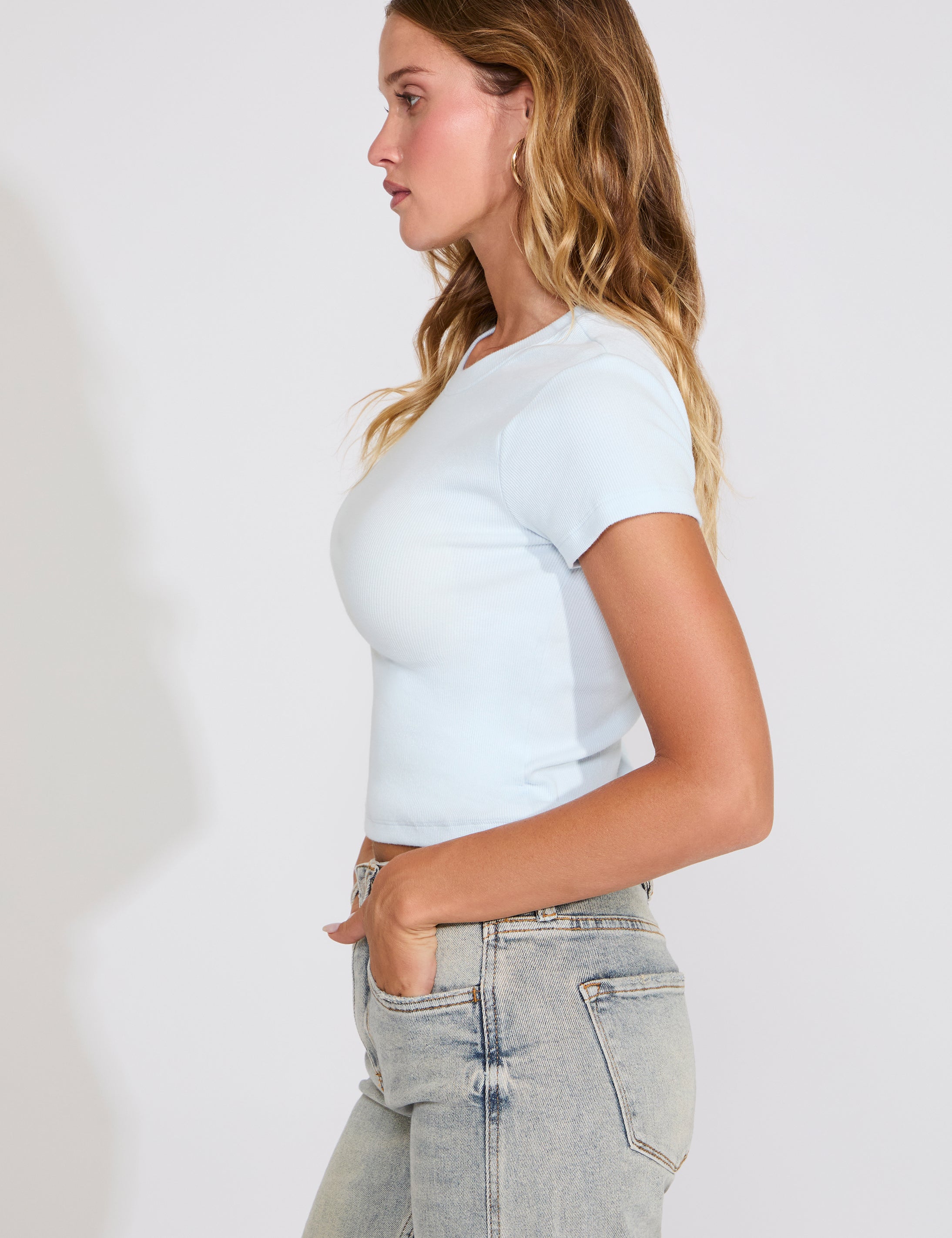 BLUEFBTEE1_86.jpg