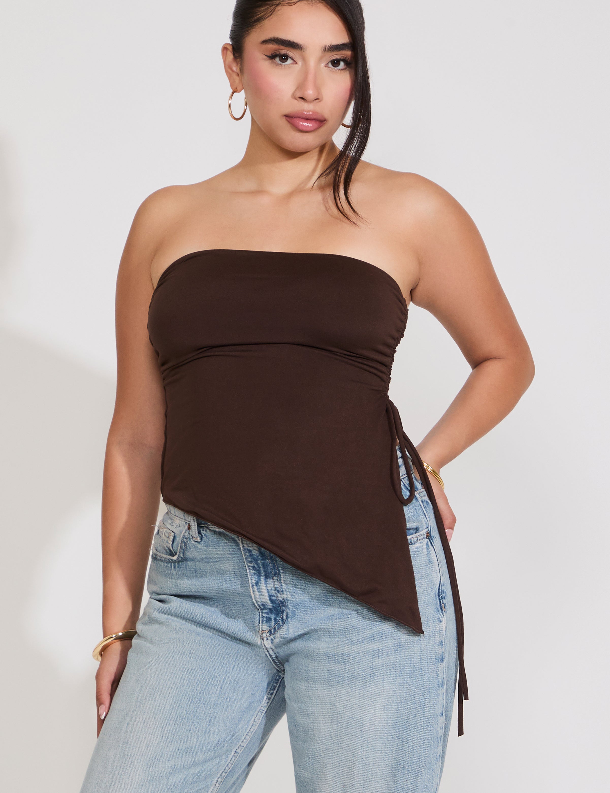 STRAPLESS ASYMMETRICAL HEM SIDE TIE & SLIT TOP