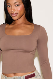 SQUARE NECK SEAMLESS LONG SLEEVE BODYCON TOP