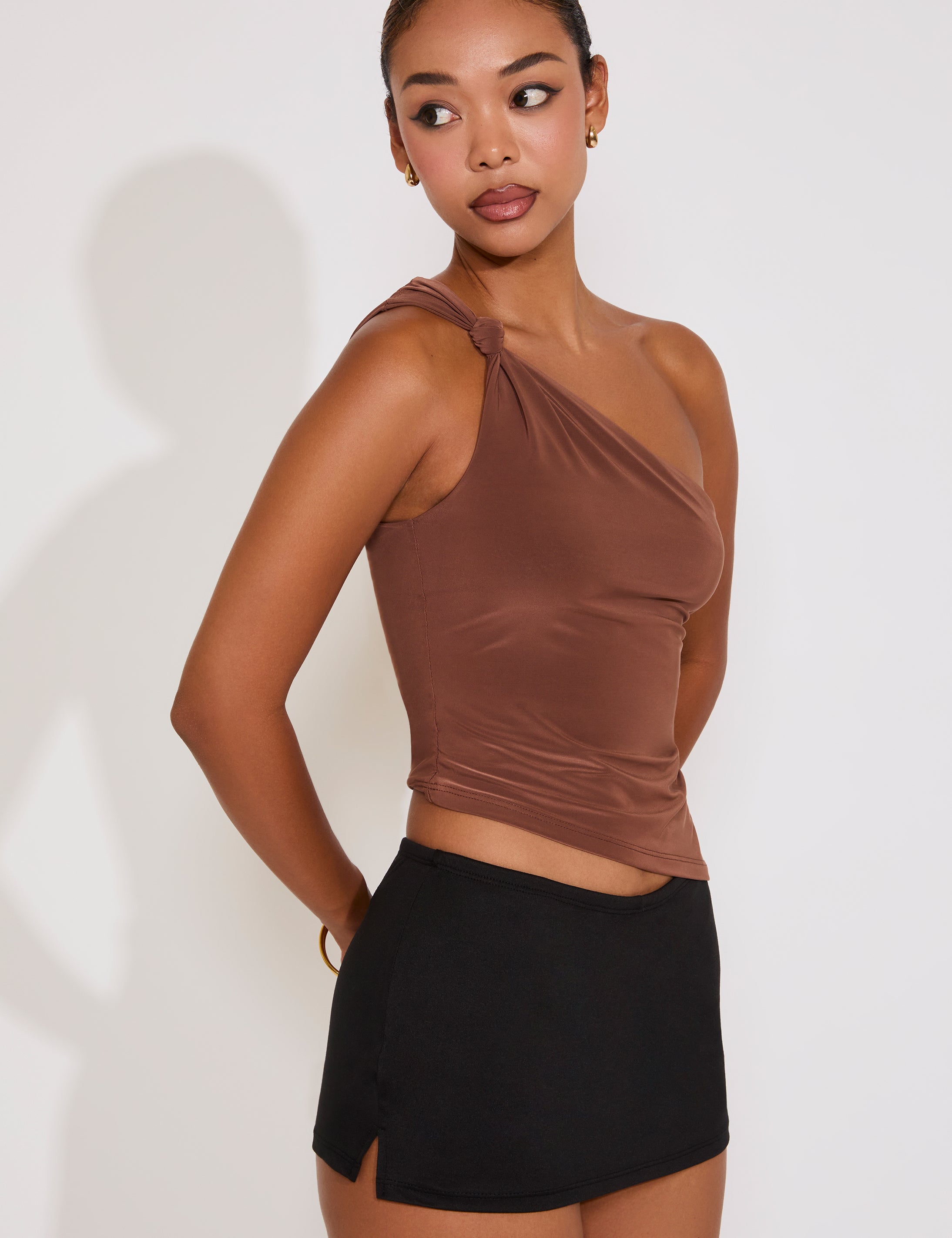 BROWN8121T_1689.jpg