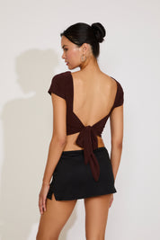 SHORT SLEEVE TIE BACK RUCHED CROP TOP