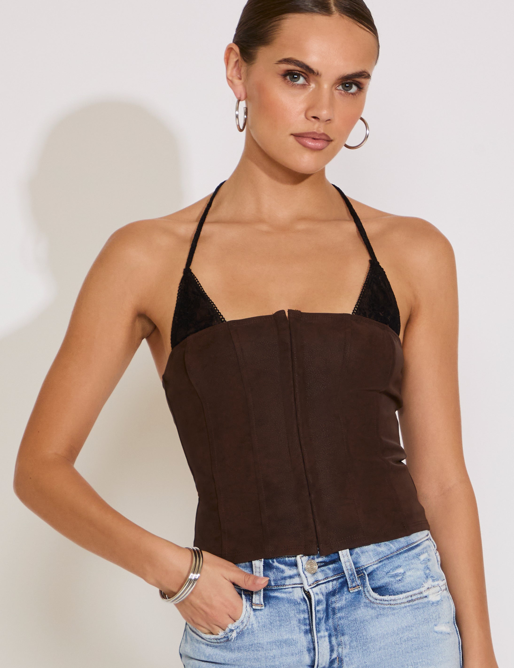 BROWNT9634_2017.jpg