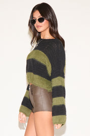 MULTI TEXTURED TWO COLOR CROPPED ROUND NECK SWEATER