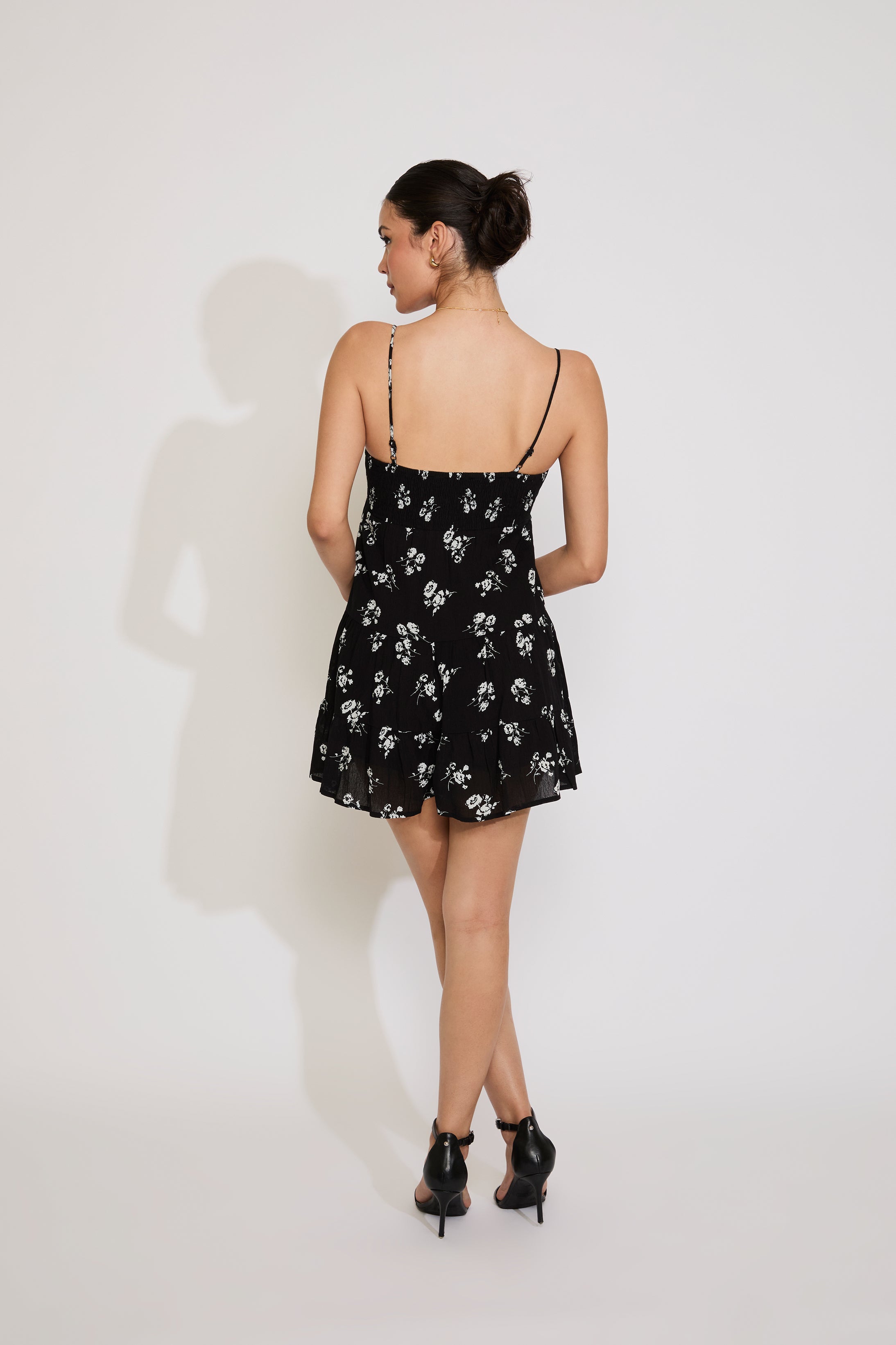 SMOCKED FLORAL PRINTED TIERED FLOWY ROMPER
