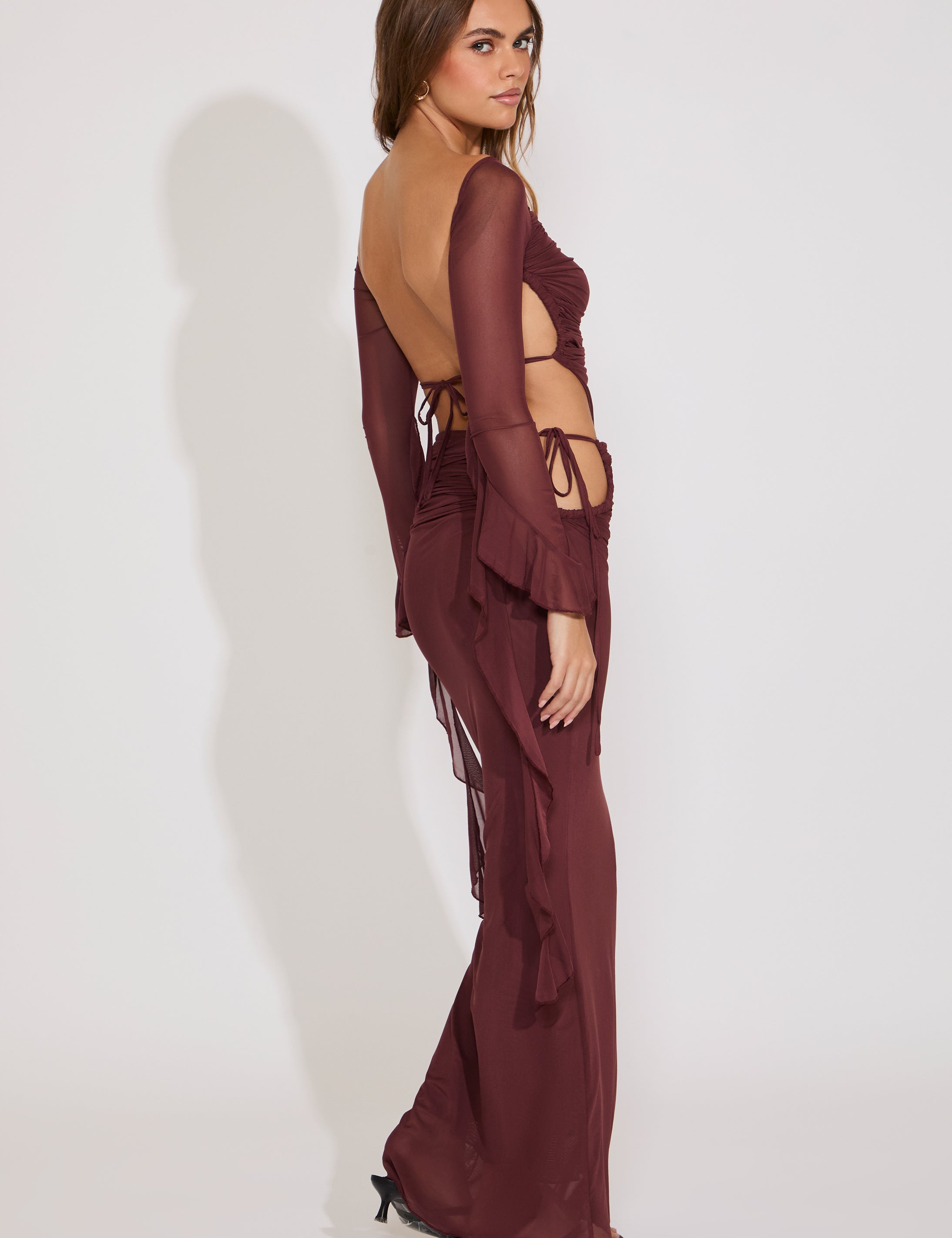 MAROONMT5378950_105.jpg