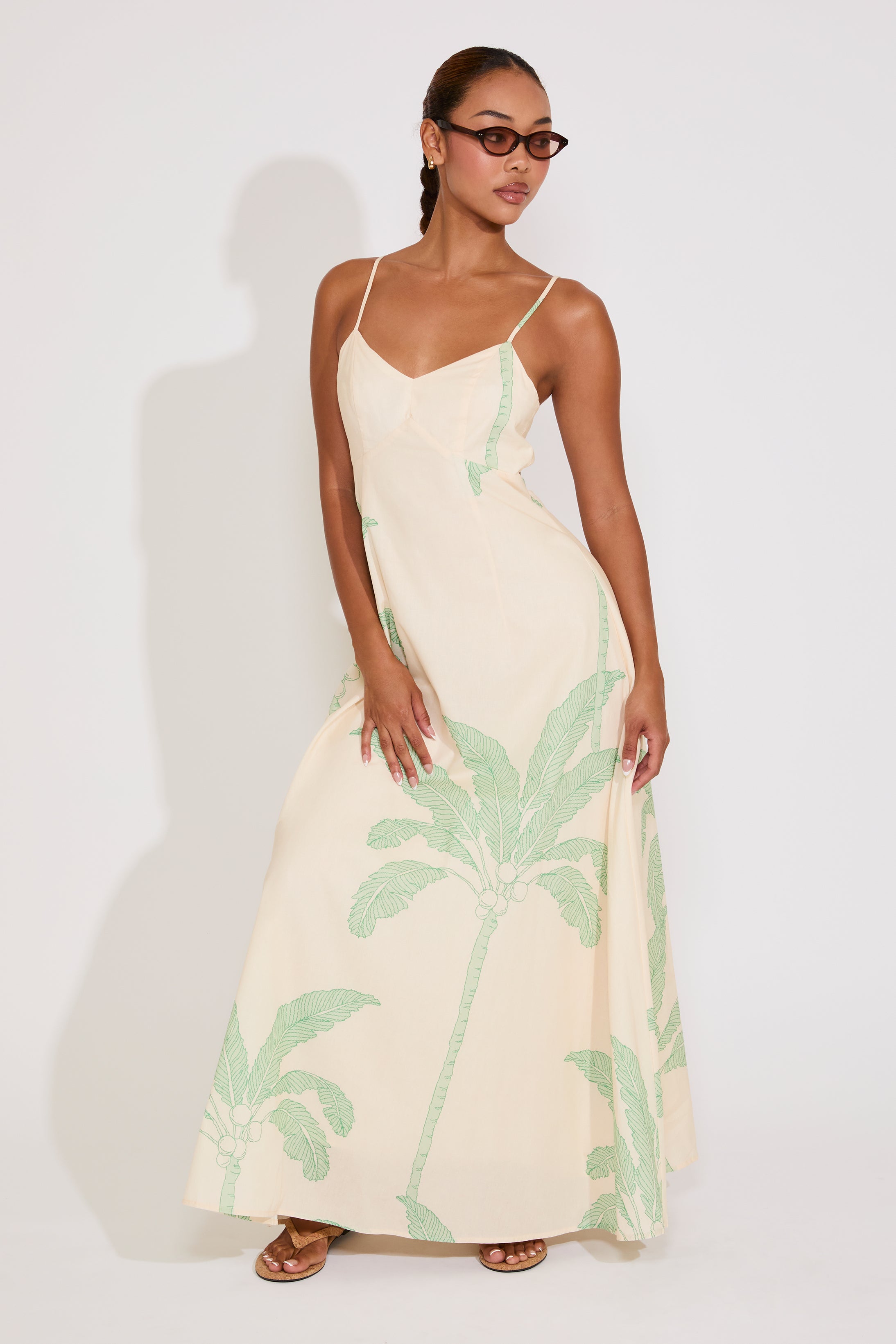 LEAF PATTERN SLEEVELESS V NECK MAXI DRESS
