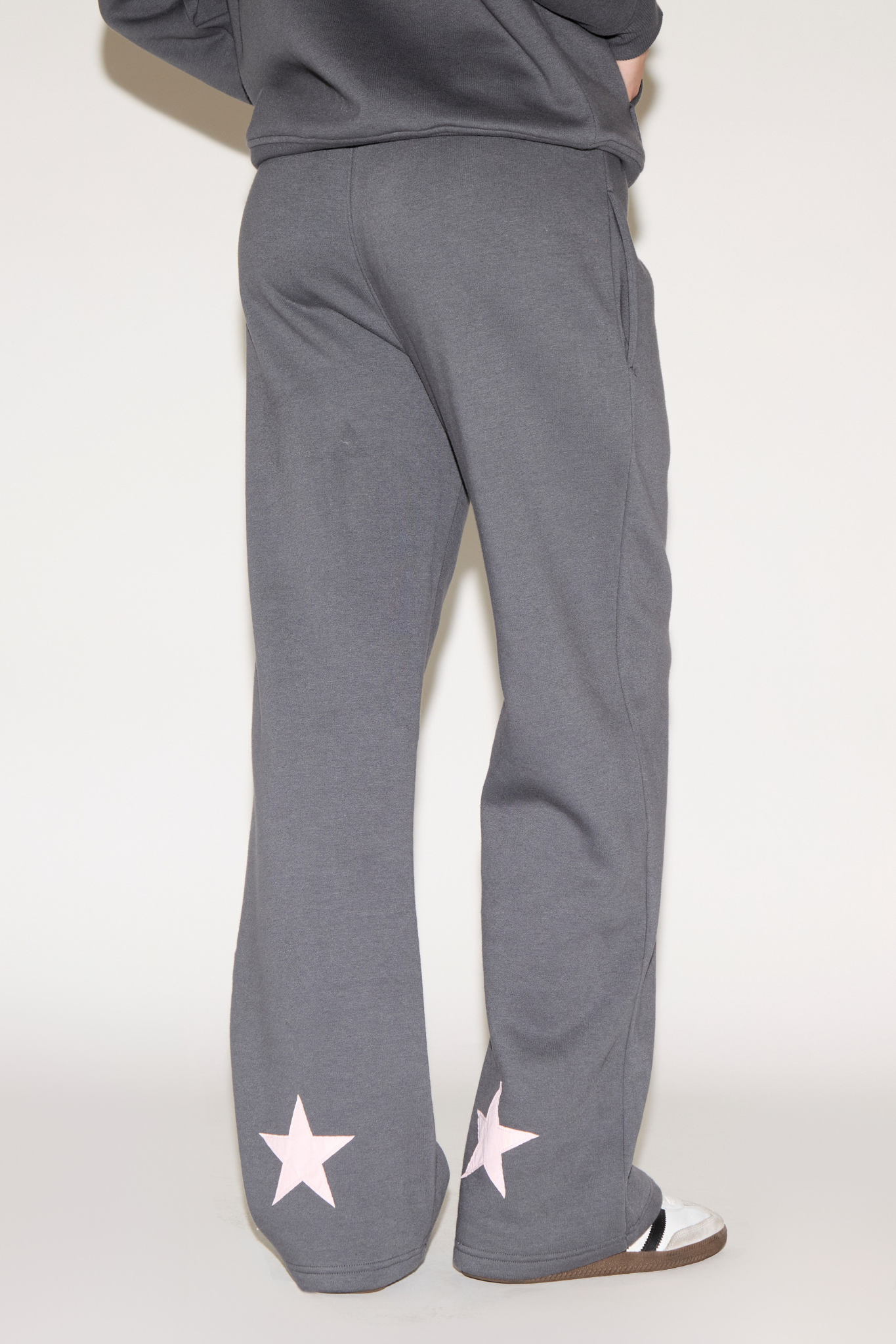 STARS ON LEGS LOOSE FIT PULL ON PANT