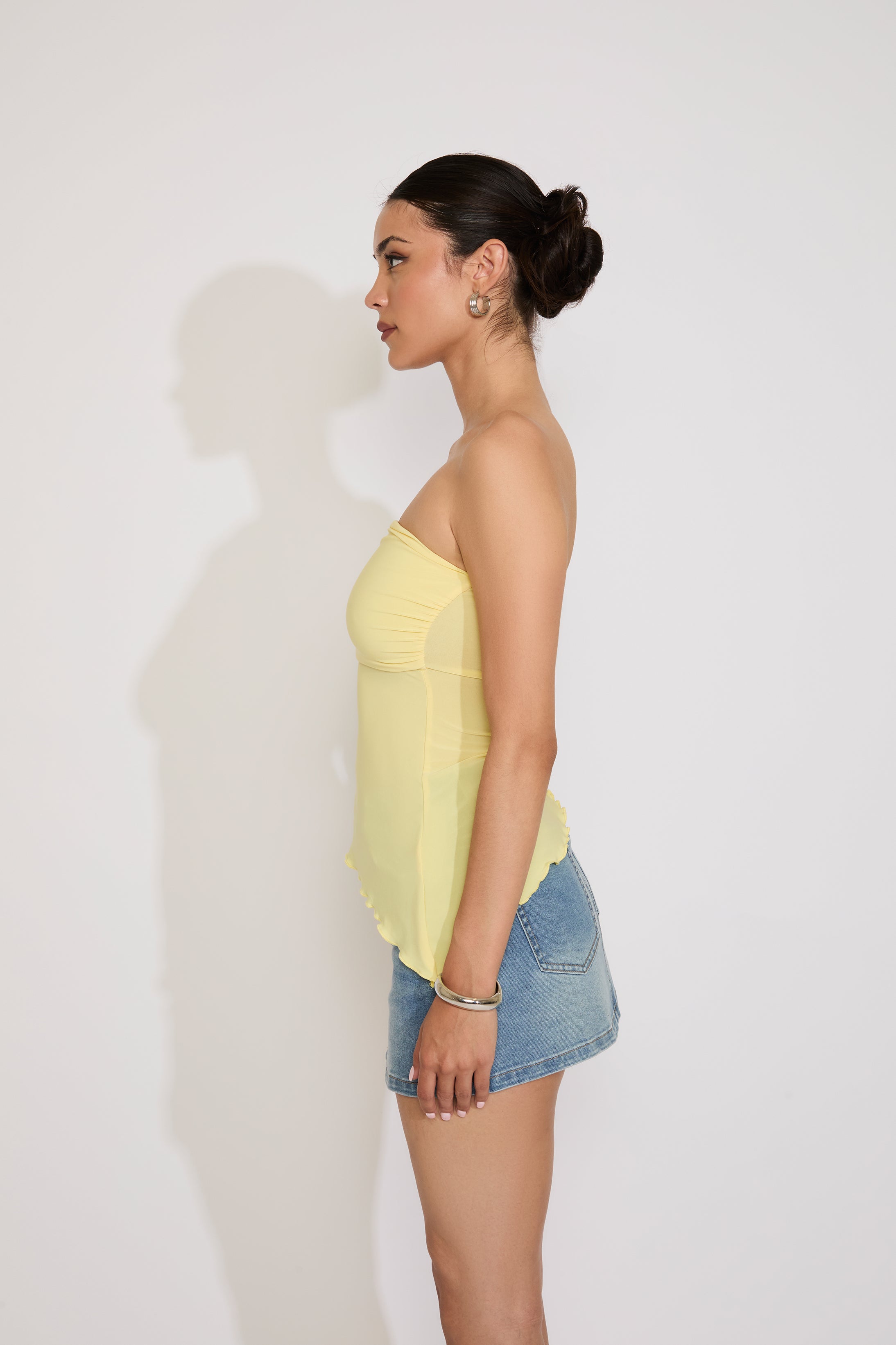 ASYMMETRIC TUBE TOP WITH LETTUCE TRIM