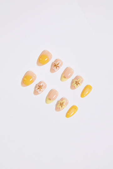 YELLOW SHEER NUDE GRADIENT FLORAL PRESS ON NAILS on a white background.