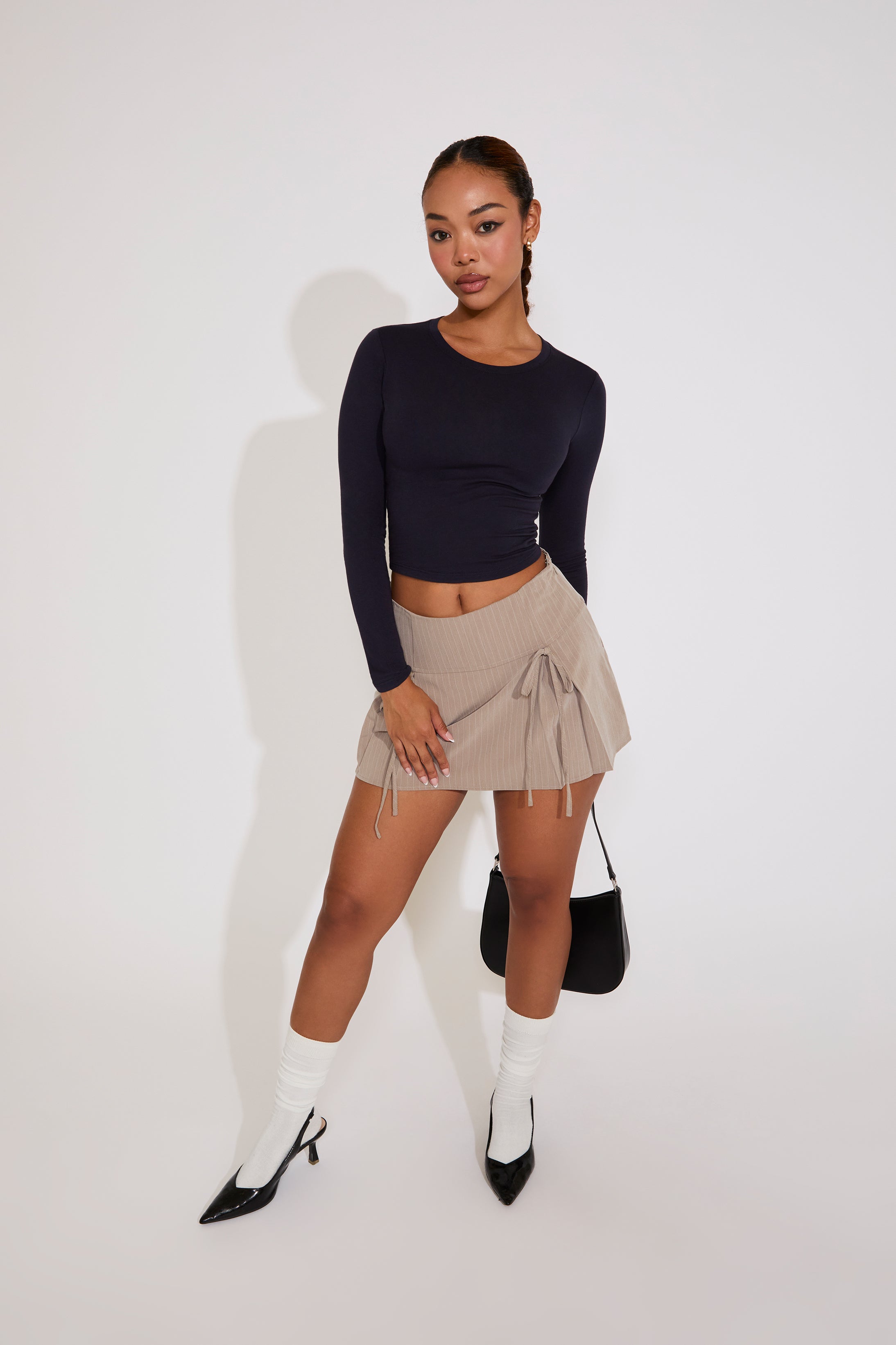 LONG SLEEVE CREW NECK COTTON CROP TOP
