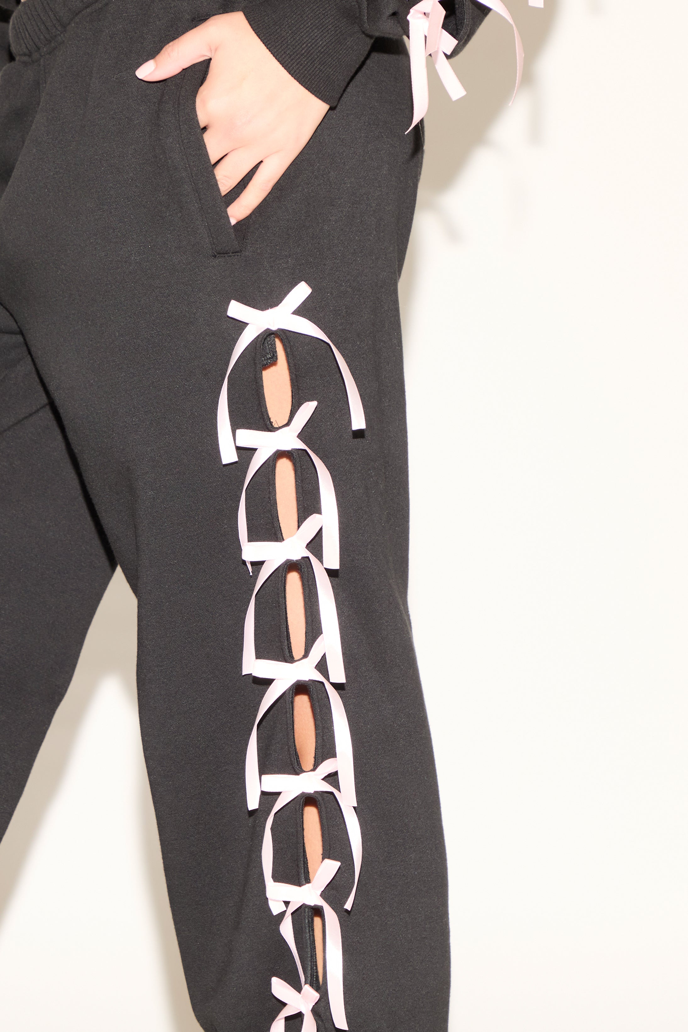 RIBBON SIDES ELASTIC WAIST PANT