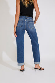 WASHED MID RISE BOYFRIEND ROLL UP DENIM PANT