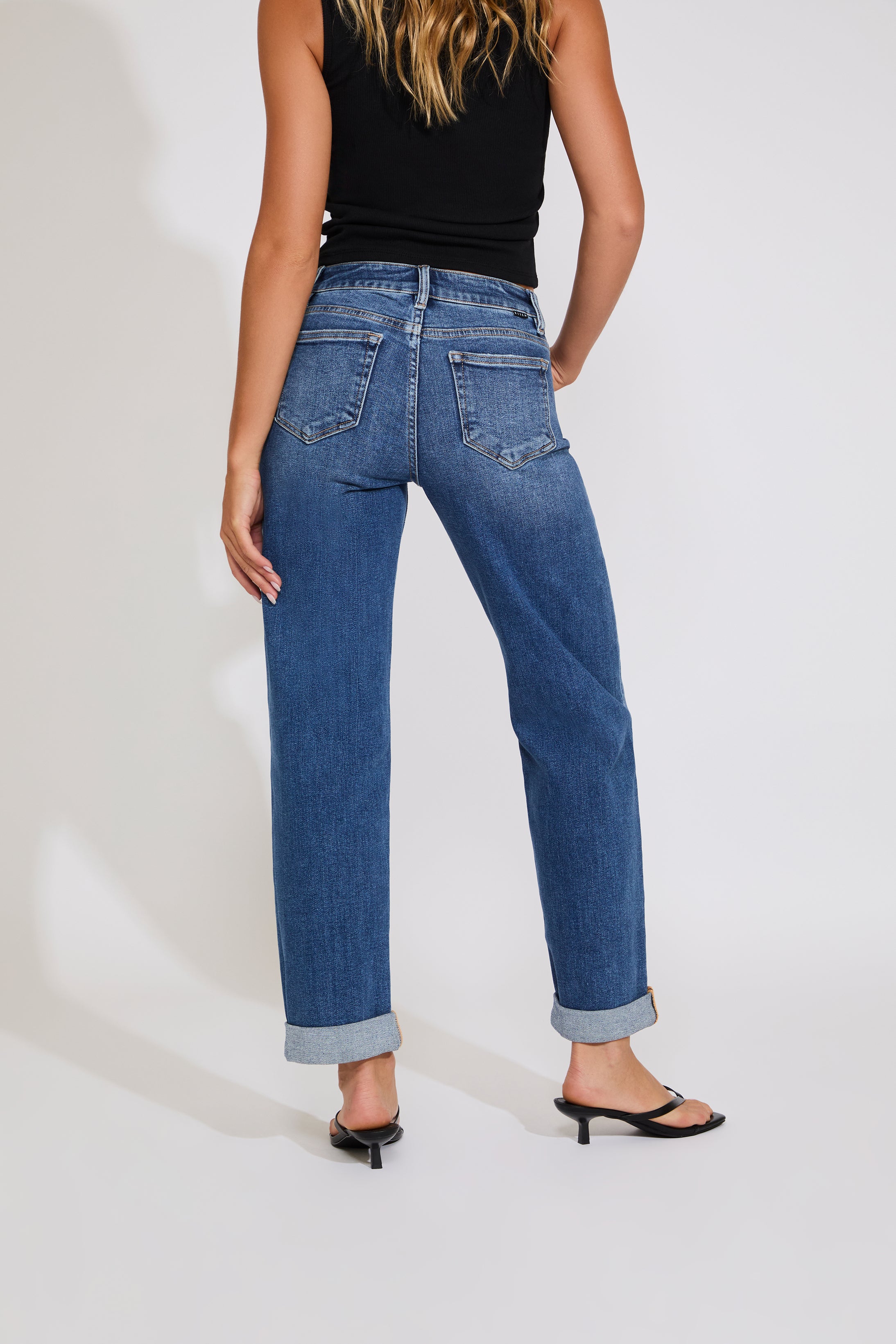 WASHED MID RISE BOYFRIEND ROLL UP DENIM PANT