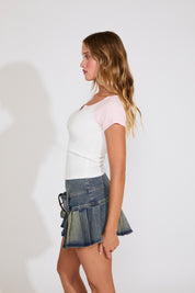 CONTRAST RAGLAN SLEEVE DIPPED V NECK T SHIRT