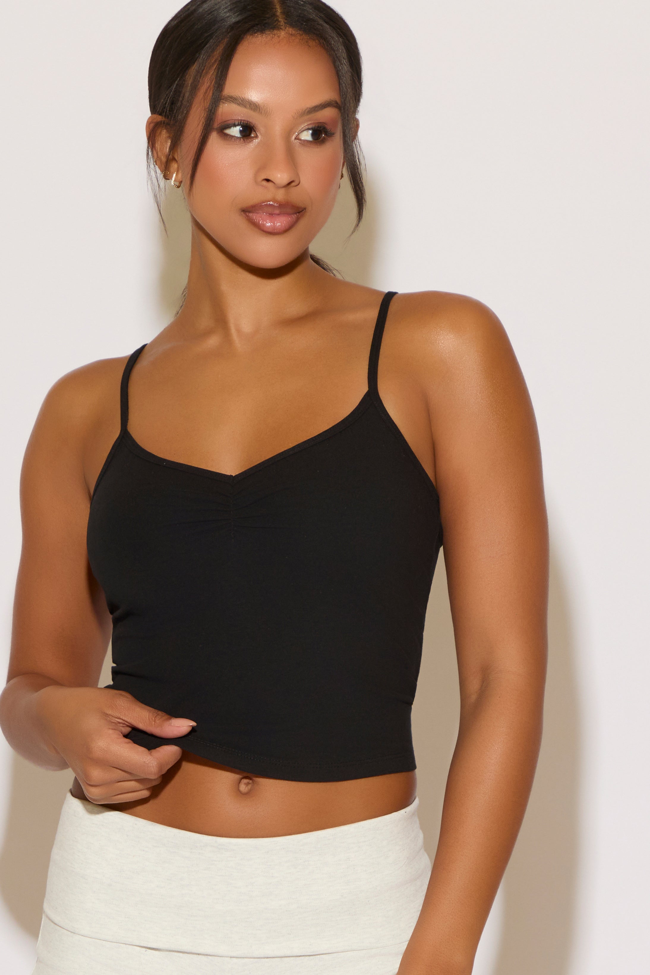 SCRUNCHED V NECK SEAMLESS CAMI TOP