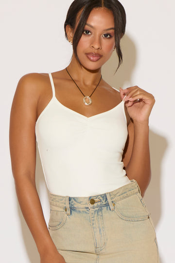 SCRUNCHED V NECK SEAMLESS CAMI TOP