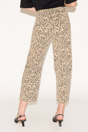 LEOPARD PRINT FRONT POCKET BARREL PANT