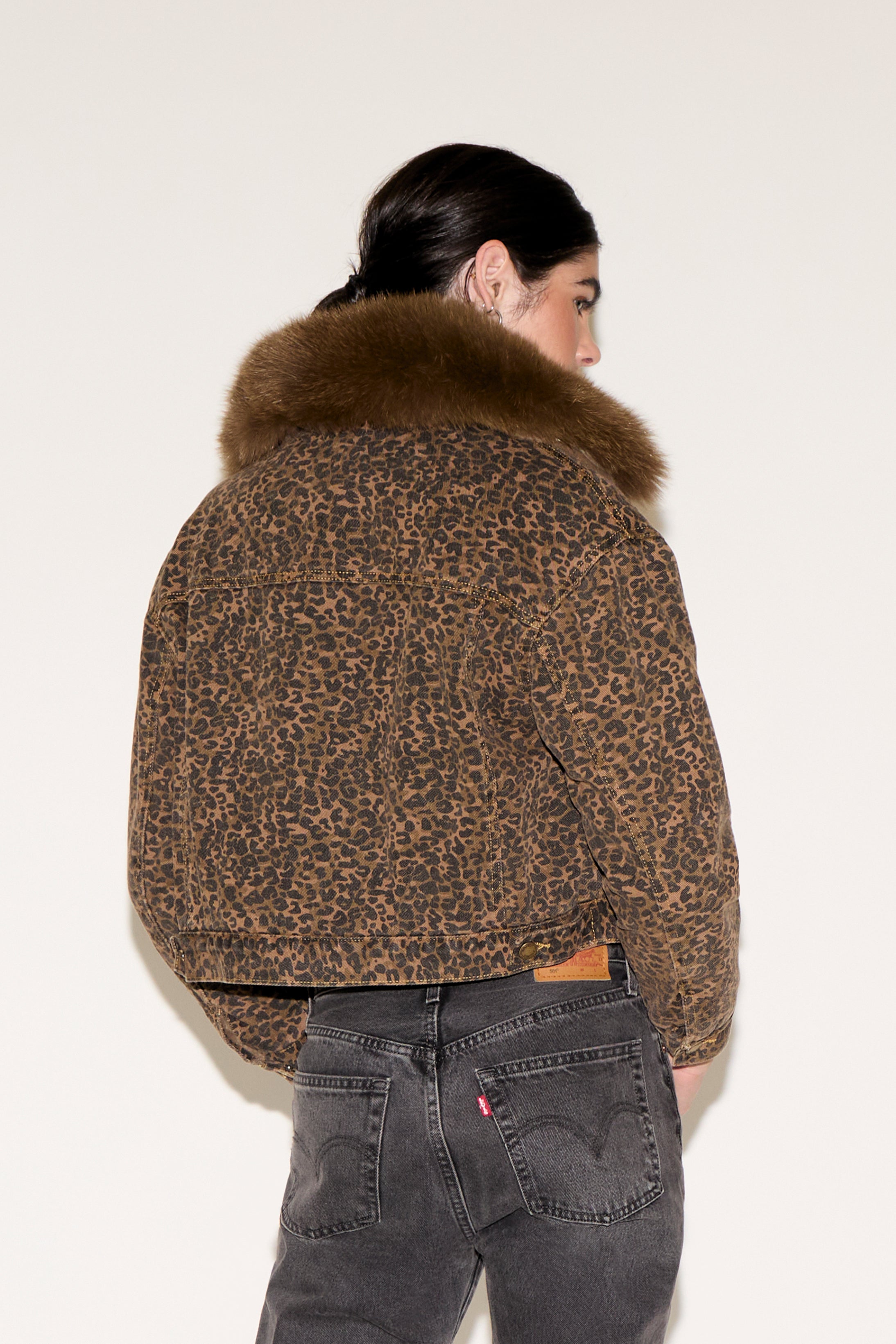LEOPARD PRINT DENIM JACKET W FUR COLLAR & LINING