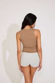 SCOOP NECK SEAMLESS SLEEVELESS TOP