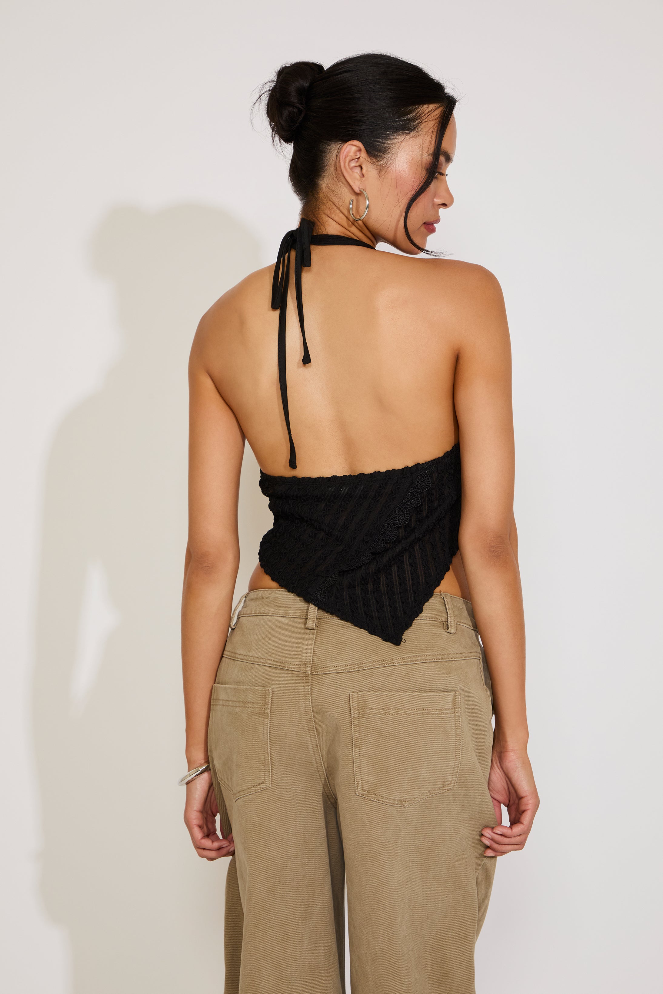 DEEP V NECK LACE TRIM HALTER TOP