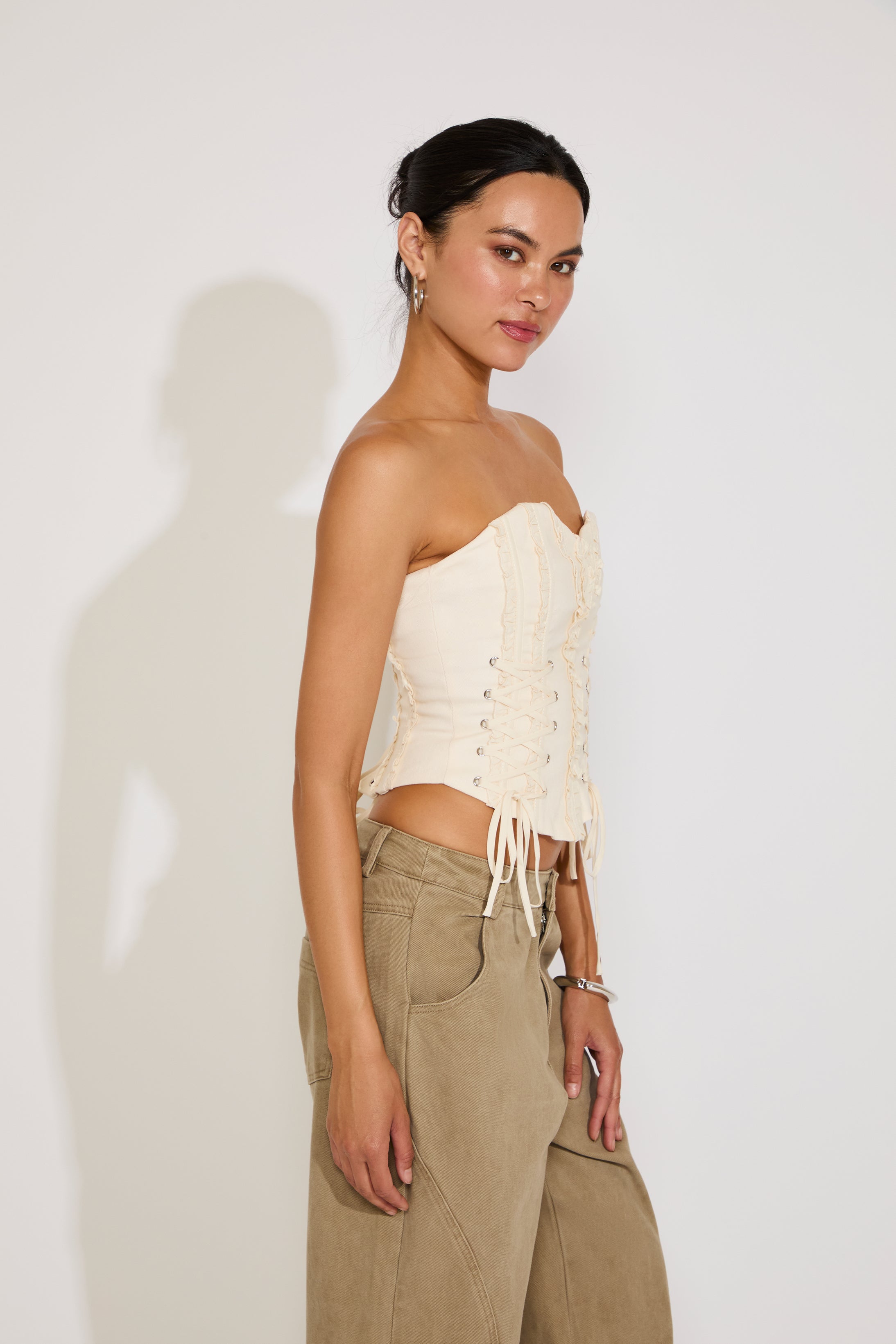 SIDE LACES RUFFLE TRIM STRAPLESS CORSET TOP