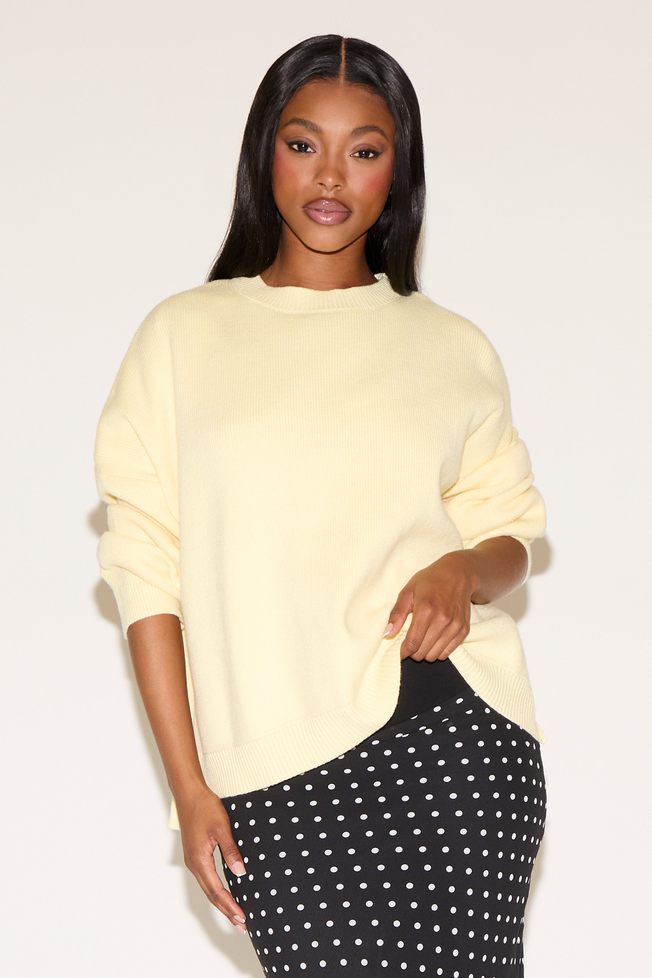 DROP SHOULDER CREW NECK SWEATER WITH RIBBED EDGING