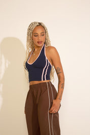 HALTER NECK CONTRAST BINDING SEAMLESS TOP