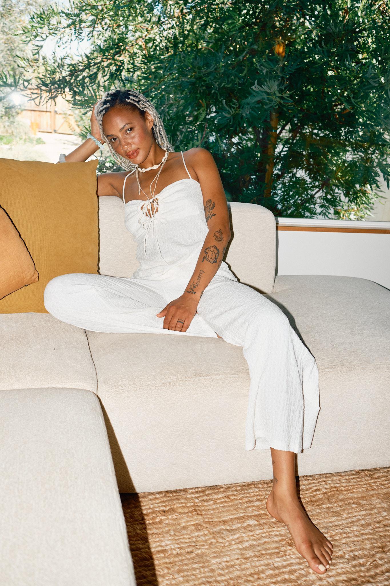 KEYHOLE OPEN BACK TOP & WIDE LEG PANT SET