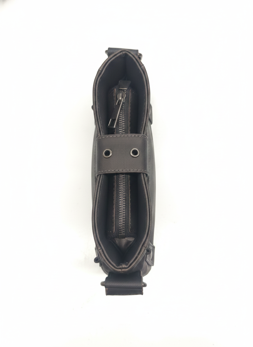 LEATHER SADDLE FRONT BUCKLE STRAP DETAIL SHOULDER BAG